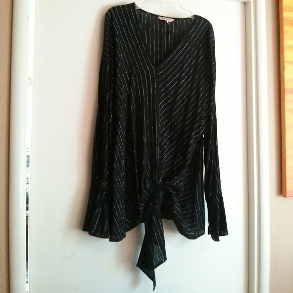 Black Metallic Striped Surplice Blouse - Picture 14 of 14